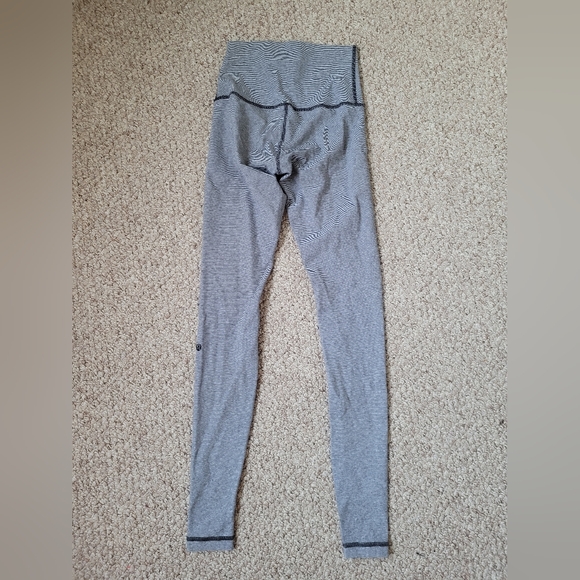 Lululemon leggings - Picture 4 of 7